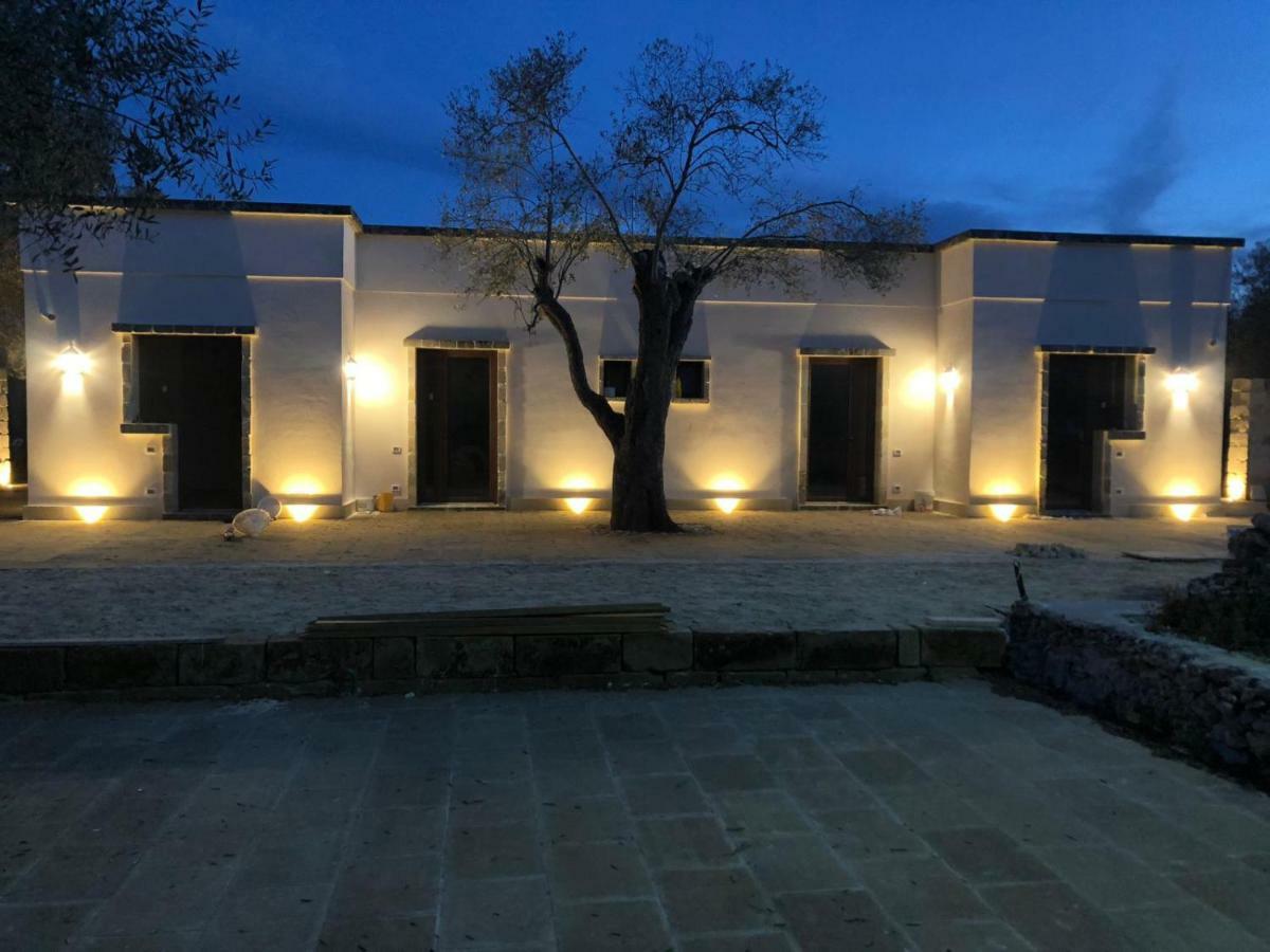 Le Tre Colonne Acomodação com café da manhã Melendugno Exterior foto
