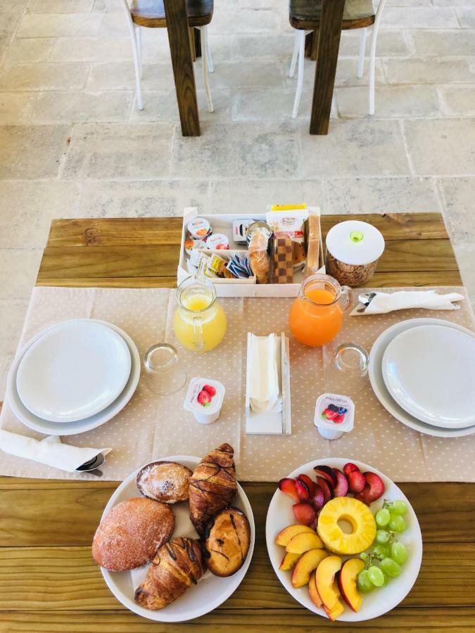 Le Tre Colonne Acomodação com café da manhã Melendugno Exterior foto